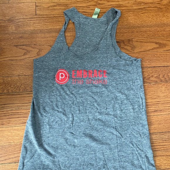 Pure barre tank - Picture 1 of 1